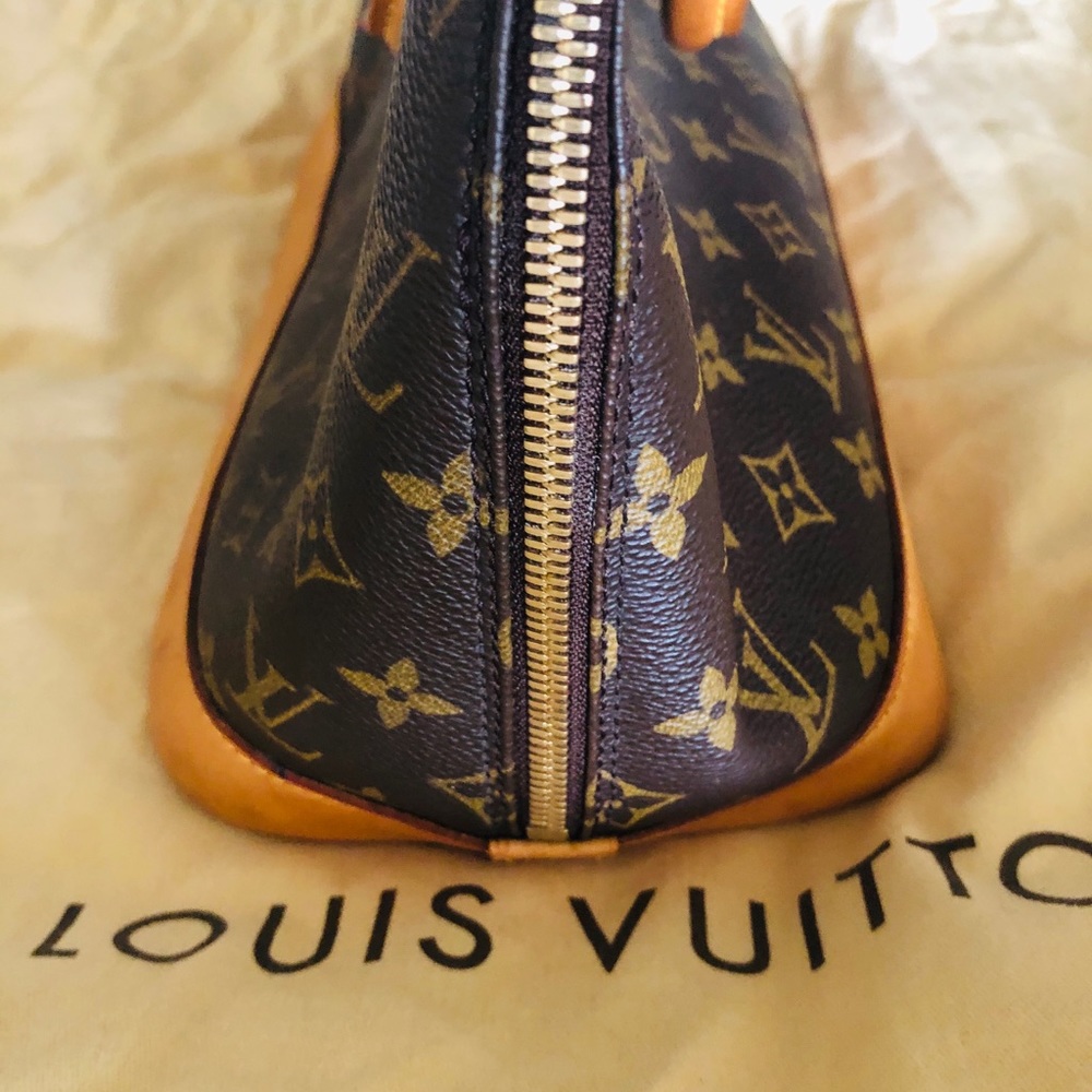 EUC Authentic Louis Vuitton in excellent condition - Picture 4 of 15
